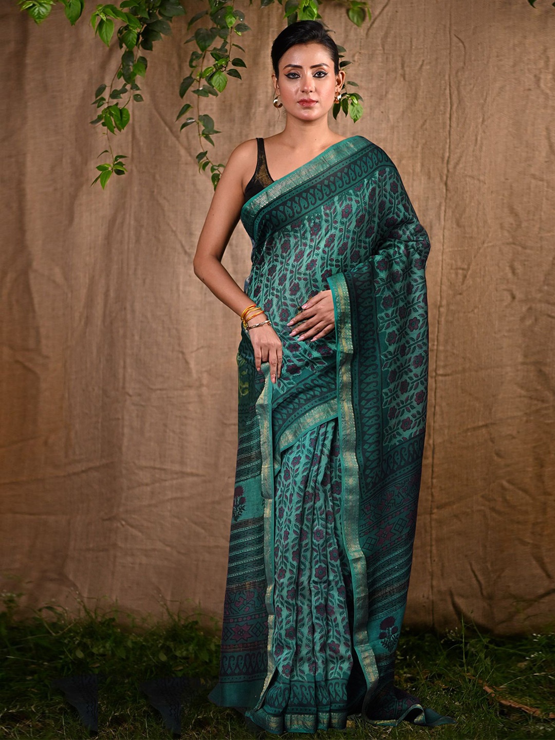 

Unnati Silks Floral Zari Maheshwari Saree, Turquoise blue