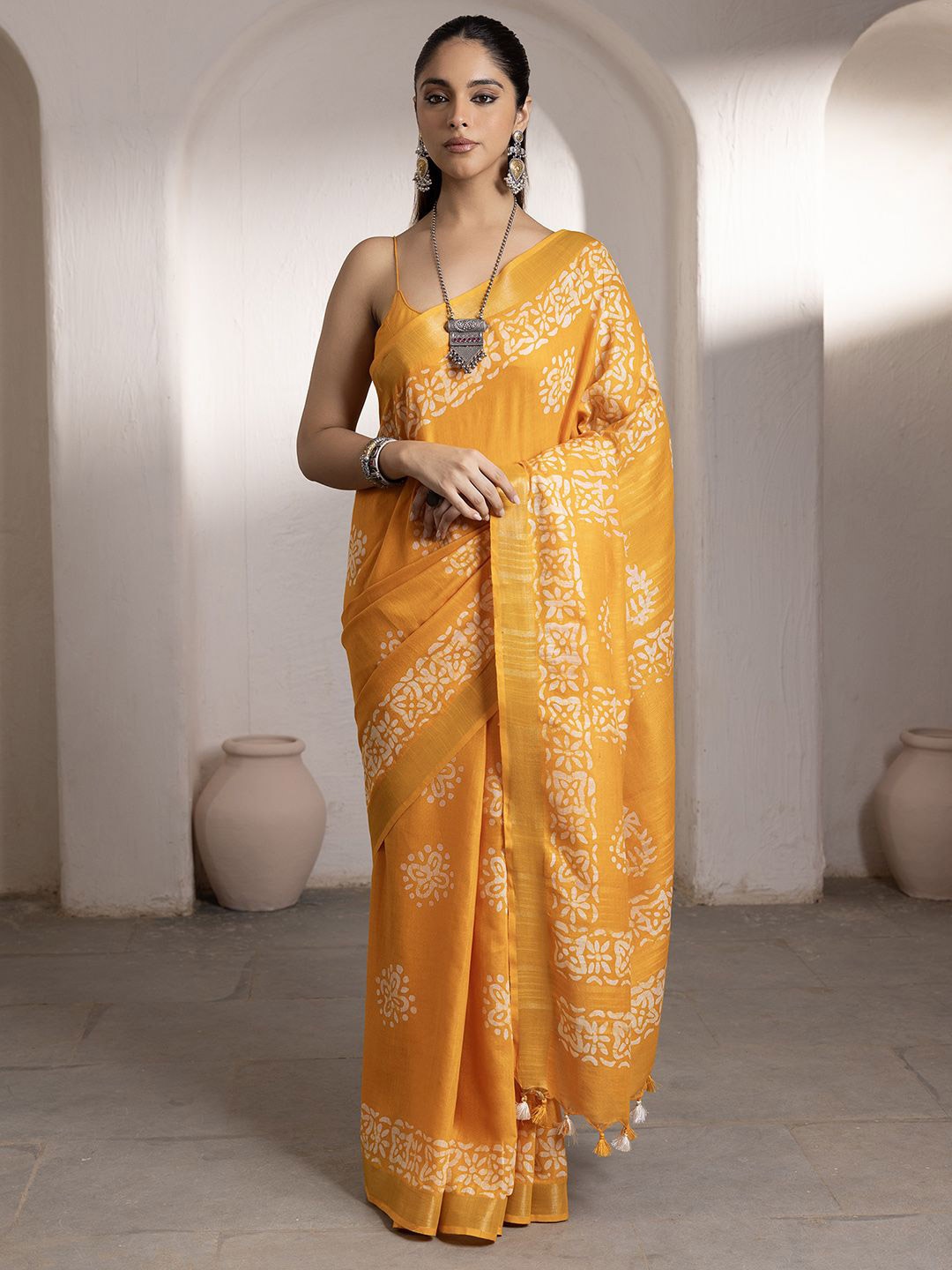 

Soch Batik Zari Linen Blend Saree, Mustard