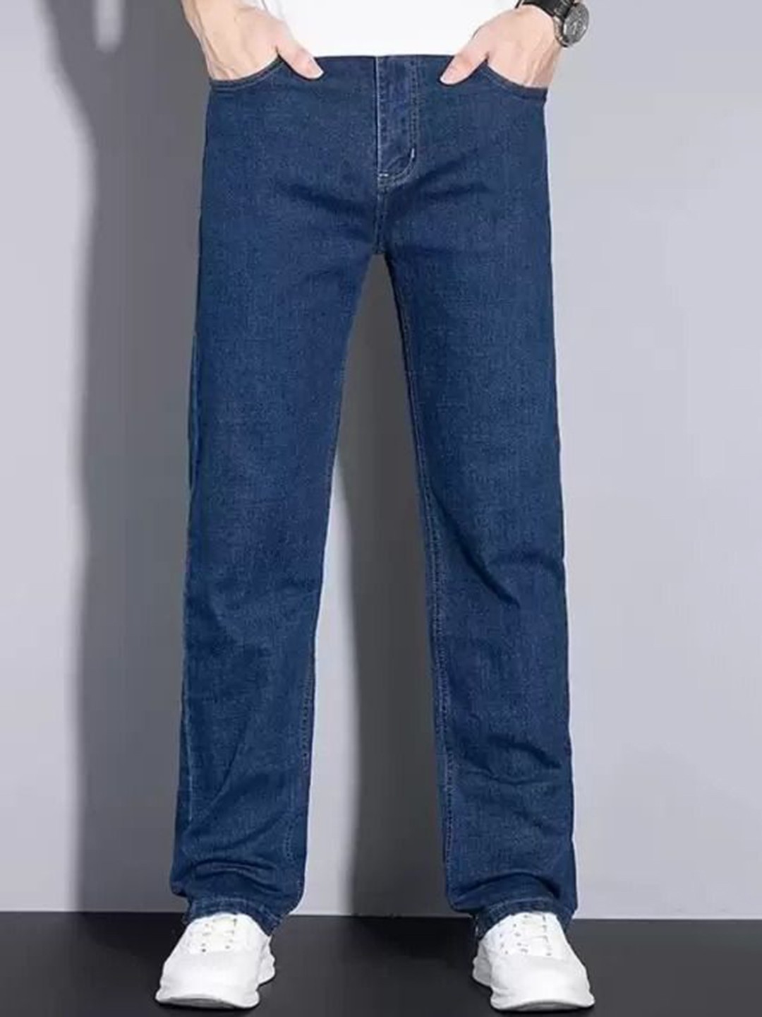 

LINARIA Men Classic Relaxed Fit Low Distress Jeans, Blue