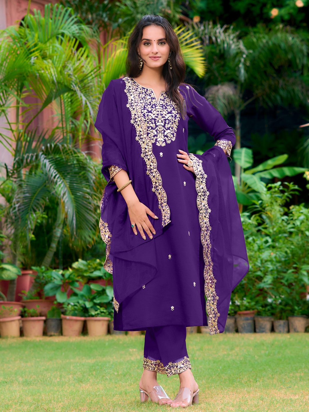 

Berrylicious Women Ethnic Motifs Embroidered Regular Sequinned Chanderi Cotton Kurta with Trousers & With, Purple
