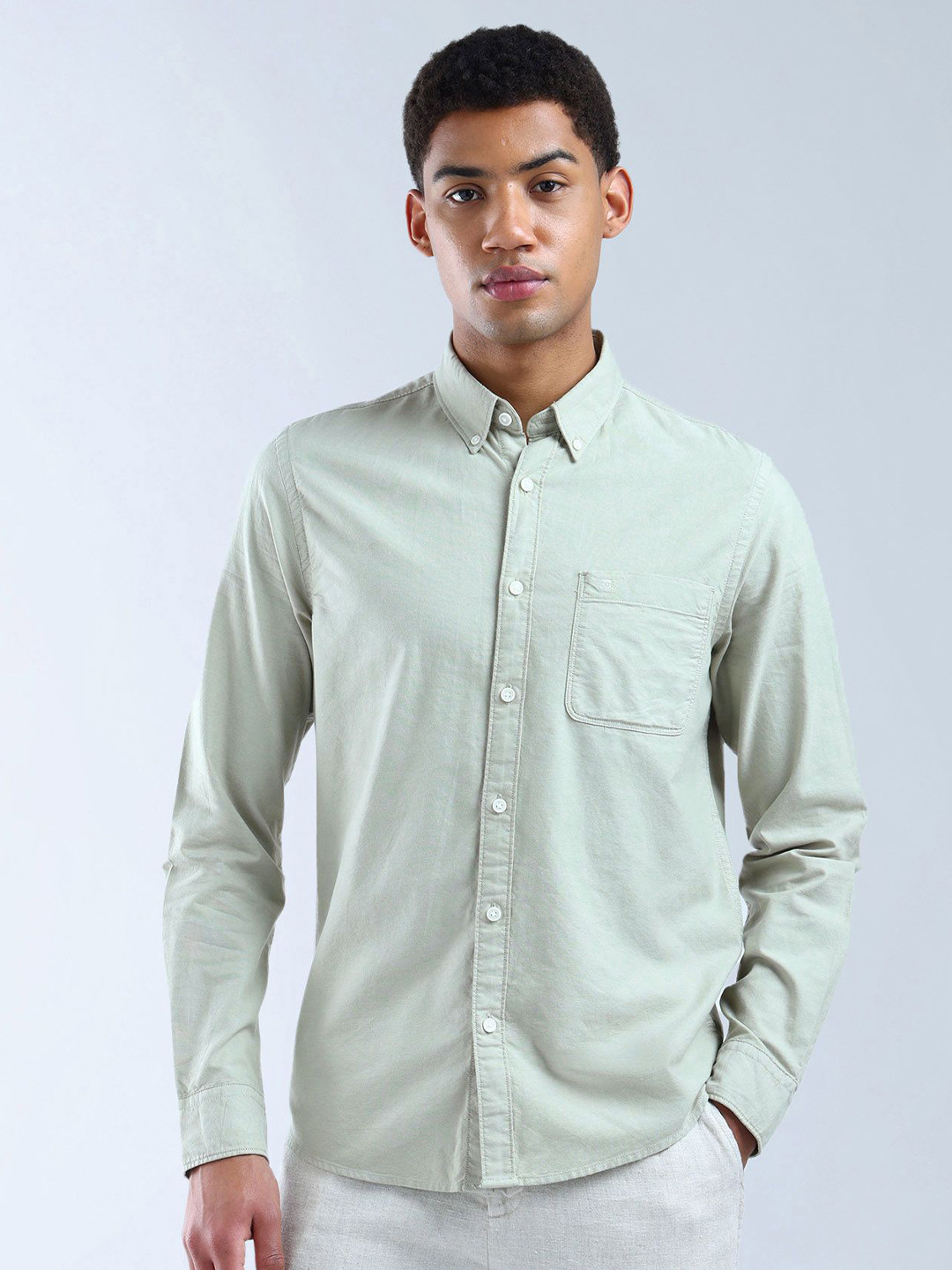 

Flying Machine Men Slim Fit Button-Down Collar Solid Cotton Casual Shirt, Green