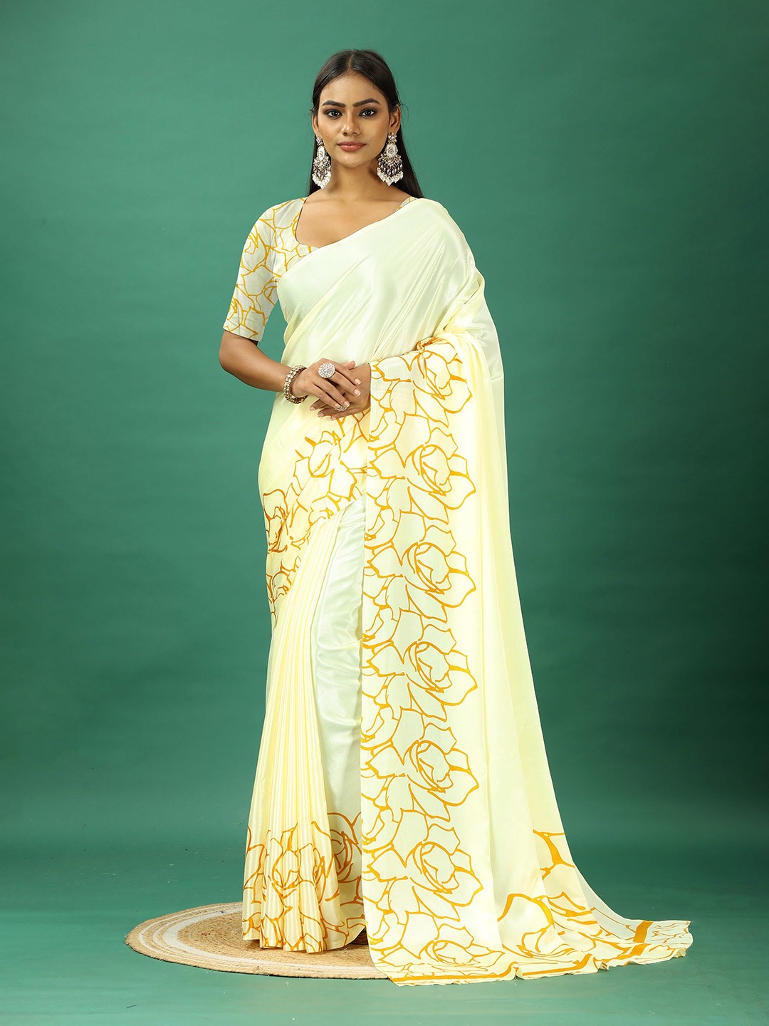 

VIRENDRA TEXTILES Floral Printed Pure Crepe Saree, Orange