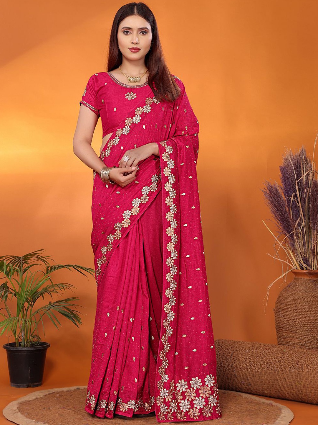 

FABMORA Embellished Embroidered Saree, Pink