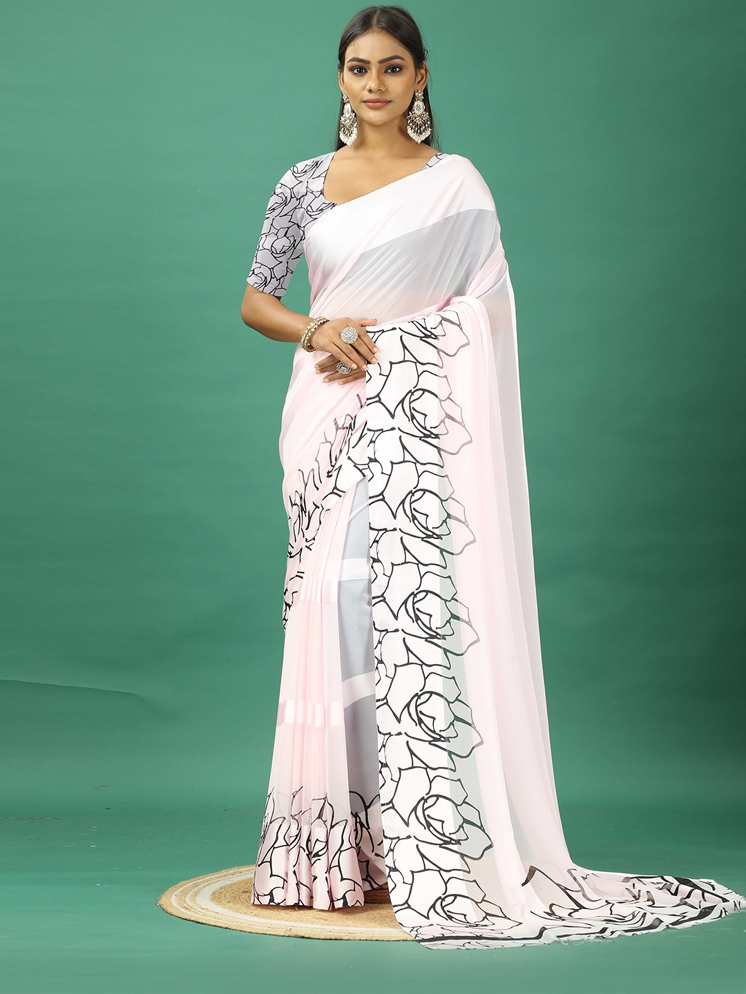 

VIRENDRA TEXTILES Floral Satin Saree, Pink
