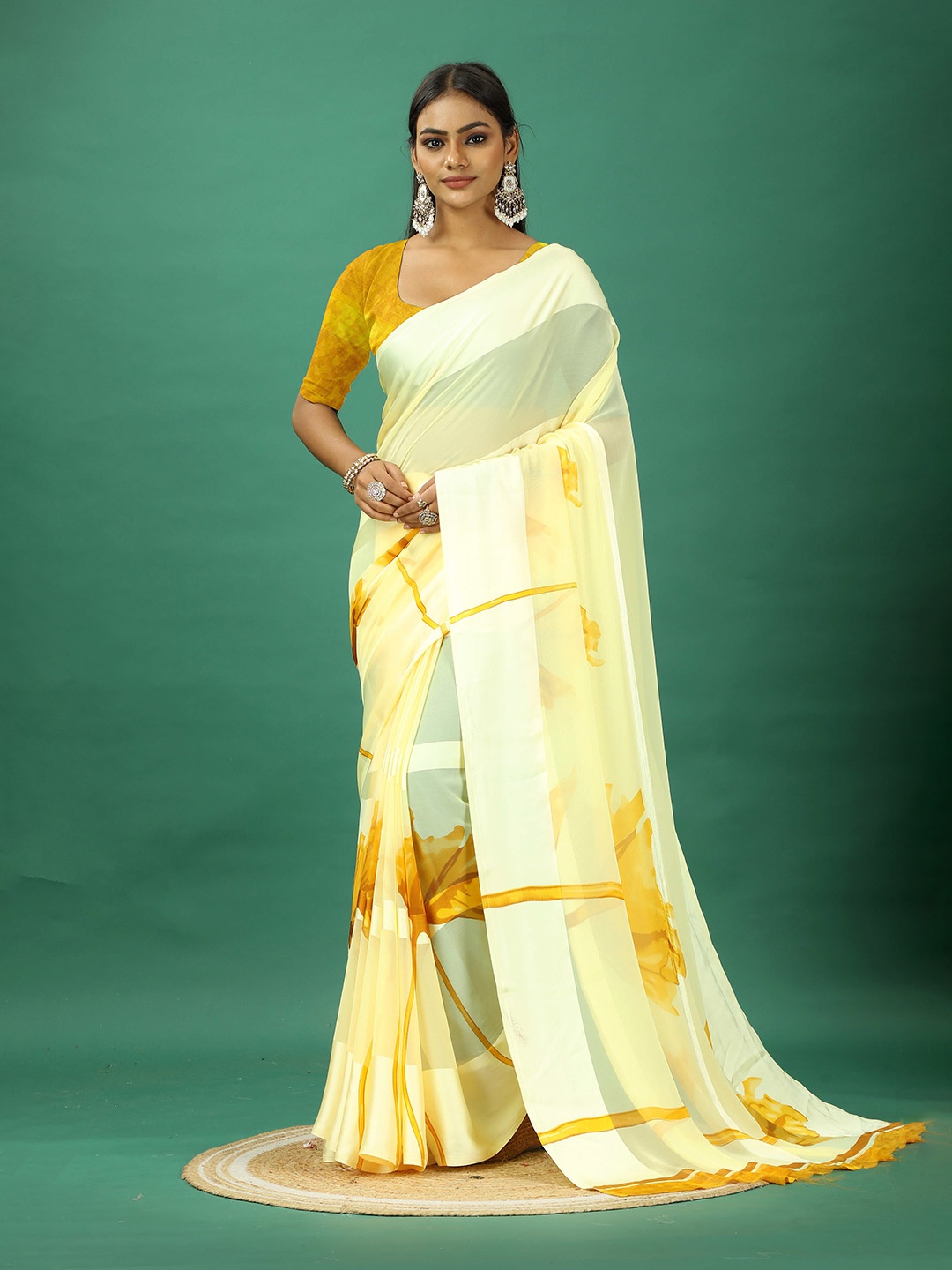 

VIRENDRA TEXTILES Fivestar Floral Printed Satin Saree, Yellow