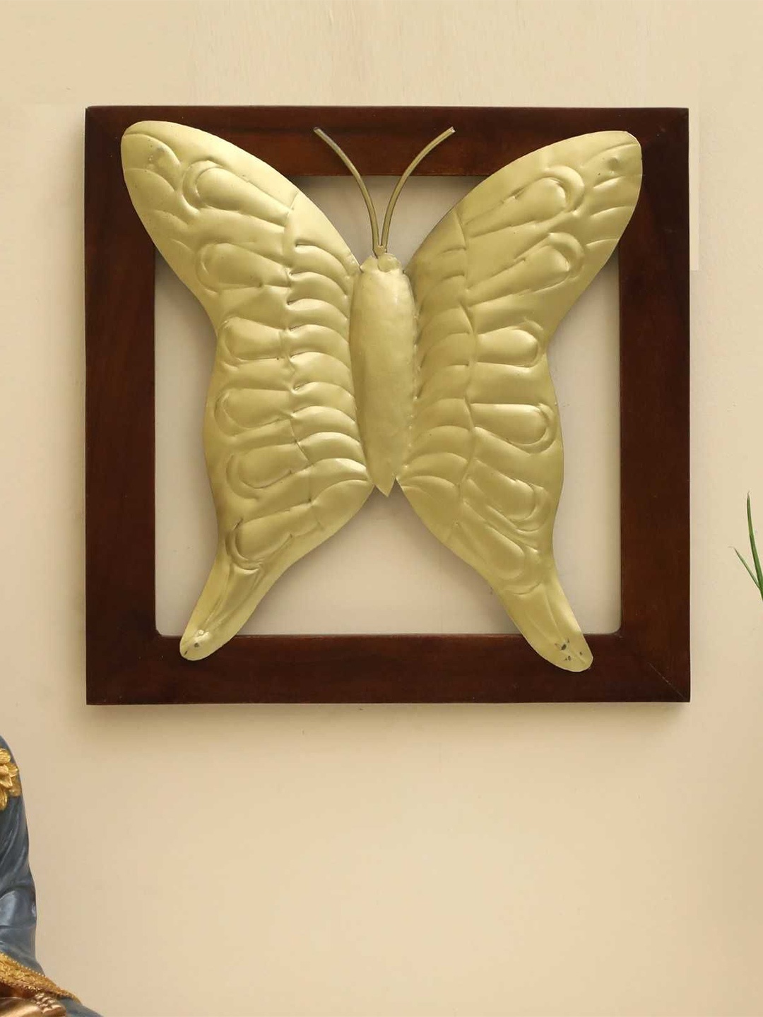 

vedas Mystical India Brown & Gold-Toned W-Remi Butteyfly Wooden & Metal Wall Decor
