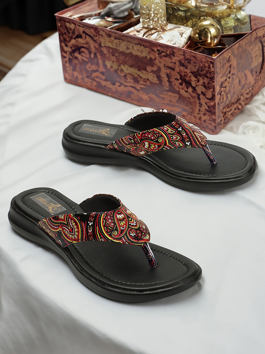 

TWINSSHOE Women Printed Yellow Casual Open Toe Flats