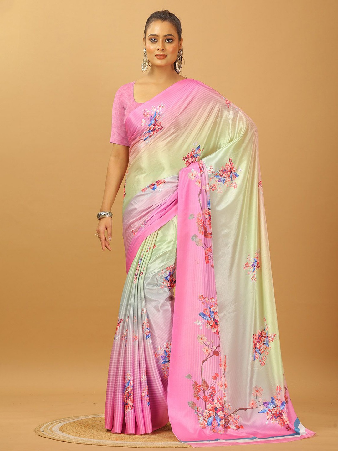 

VIRENDRA TEXTILES Floral Printed Pure Crepe Saree, Pink