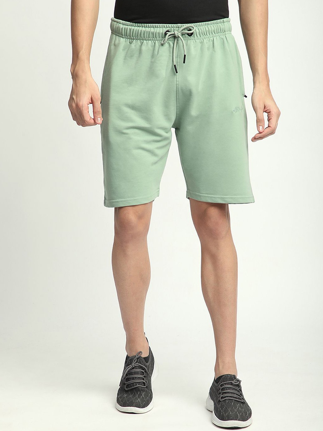 

Stitch Hub Men Mid-Rise Shorts, Green