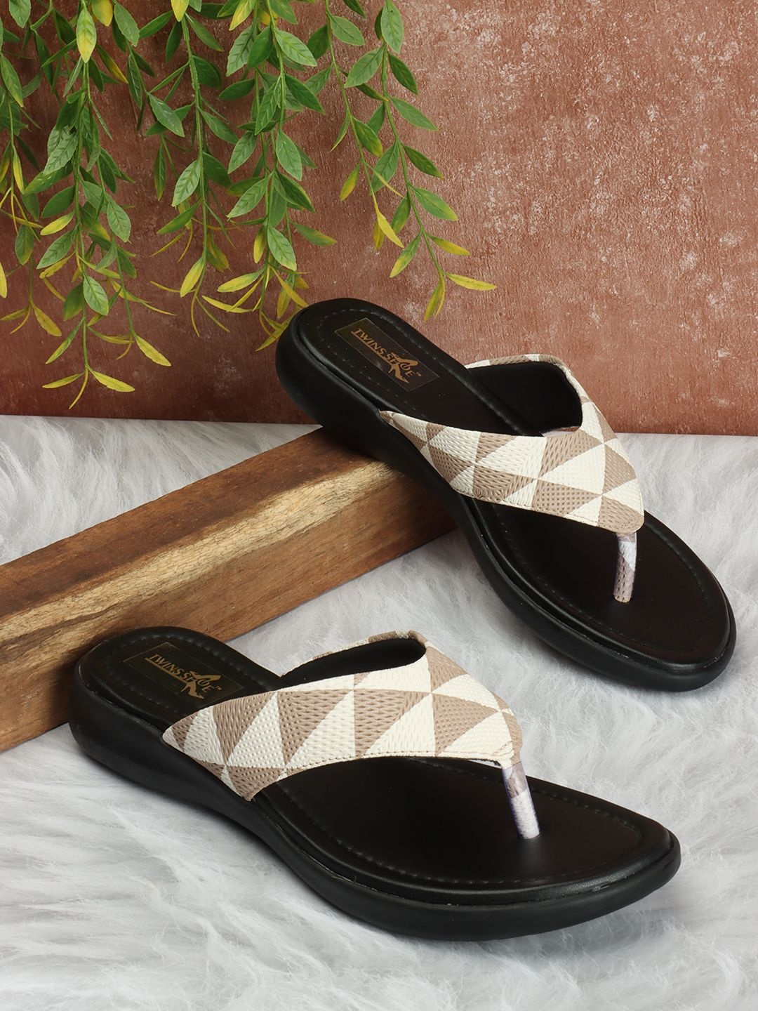 

TWINSSHOE Women Textured T-Strap Flats, Cream
