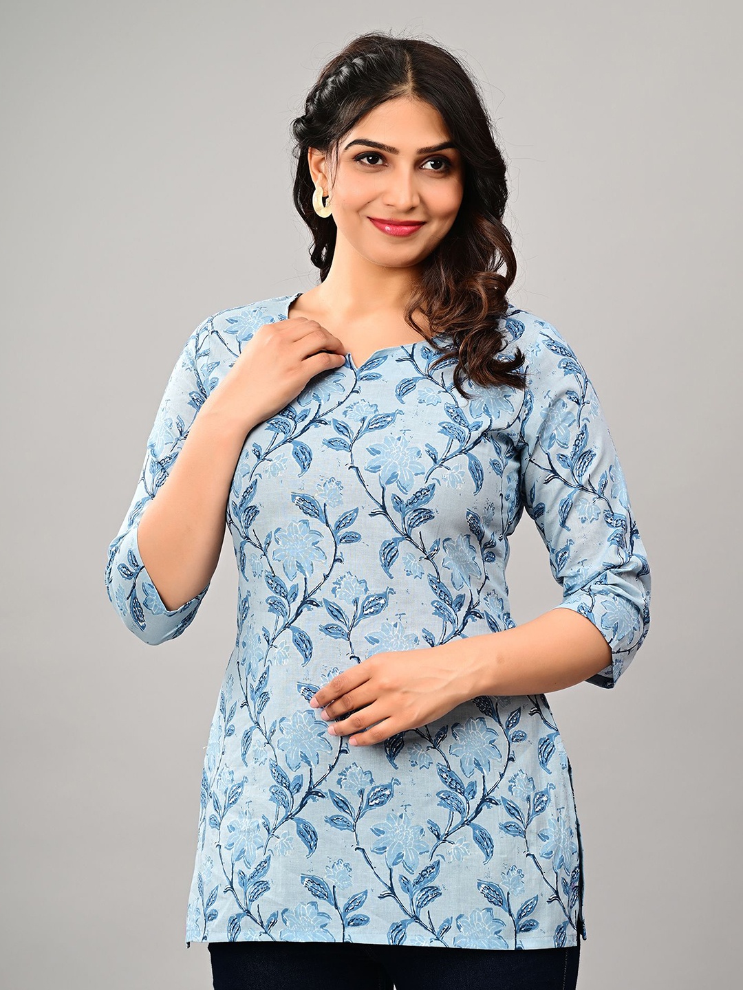

KALINI Women Ethnic Motifs Printed Pure Cotton Kurti, Blue
