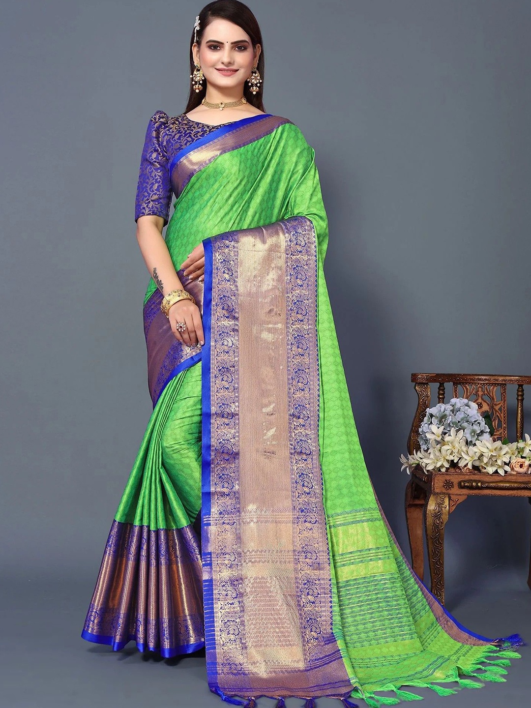 

yourwish Ethnic Motifs Zari Handloom Narayan Peth Saree, Green