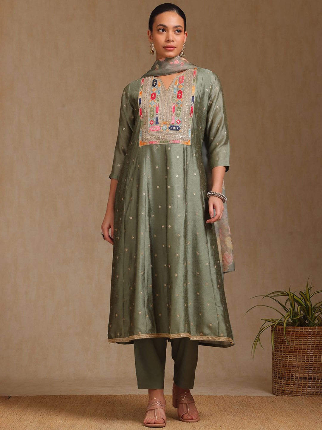 

Soch Floral Embroidered Notch Neck Sequinned A-Line Kurta With Trousers & Dupatta, Green
