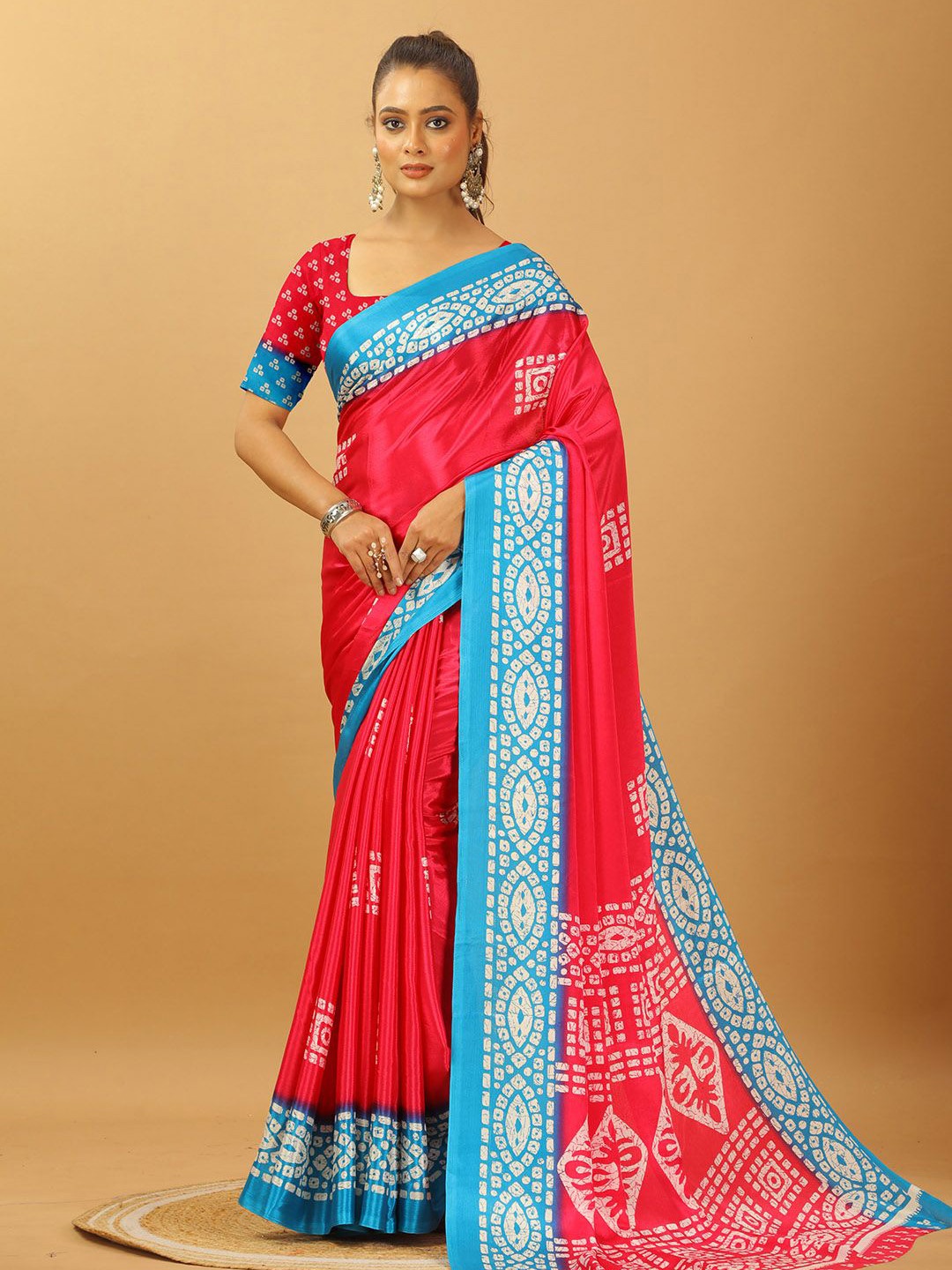 

VIRENDRA TEXTILES Ethnic Motifs Pure Crepe Saree, Pink