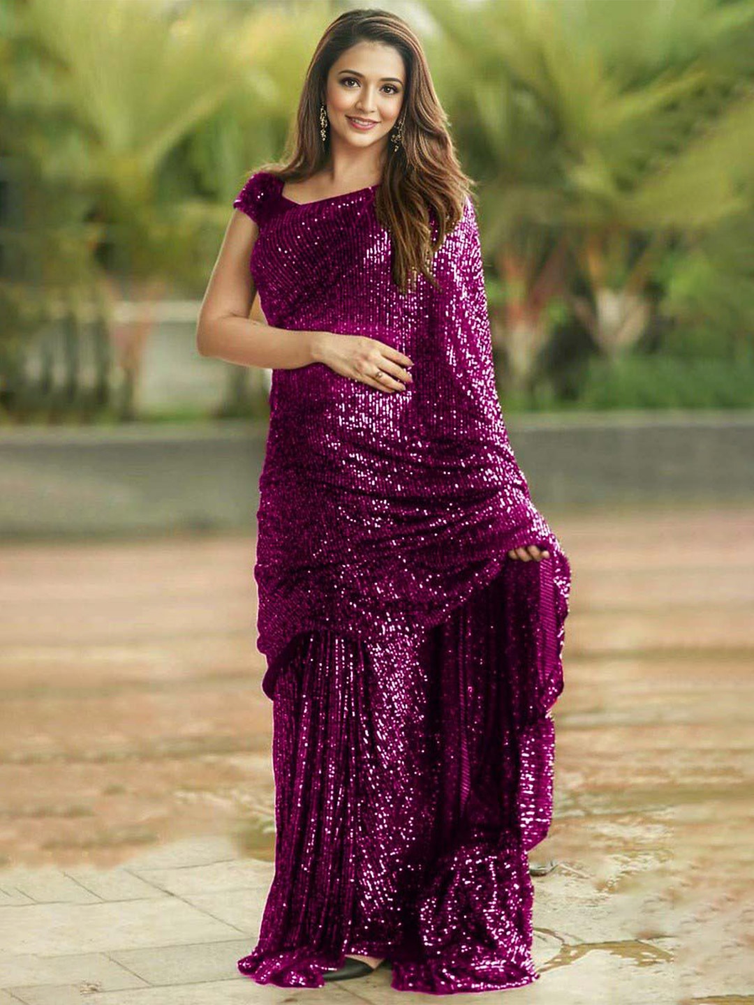 

MADHUR HAND WORK ART Sequinned Embellished Heavy Work Saree, Purple
