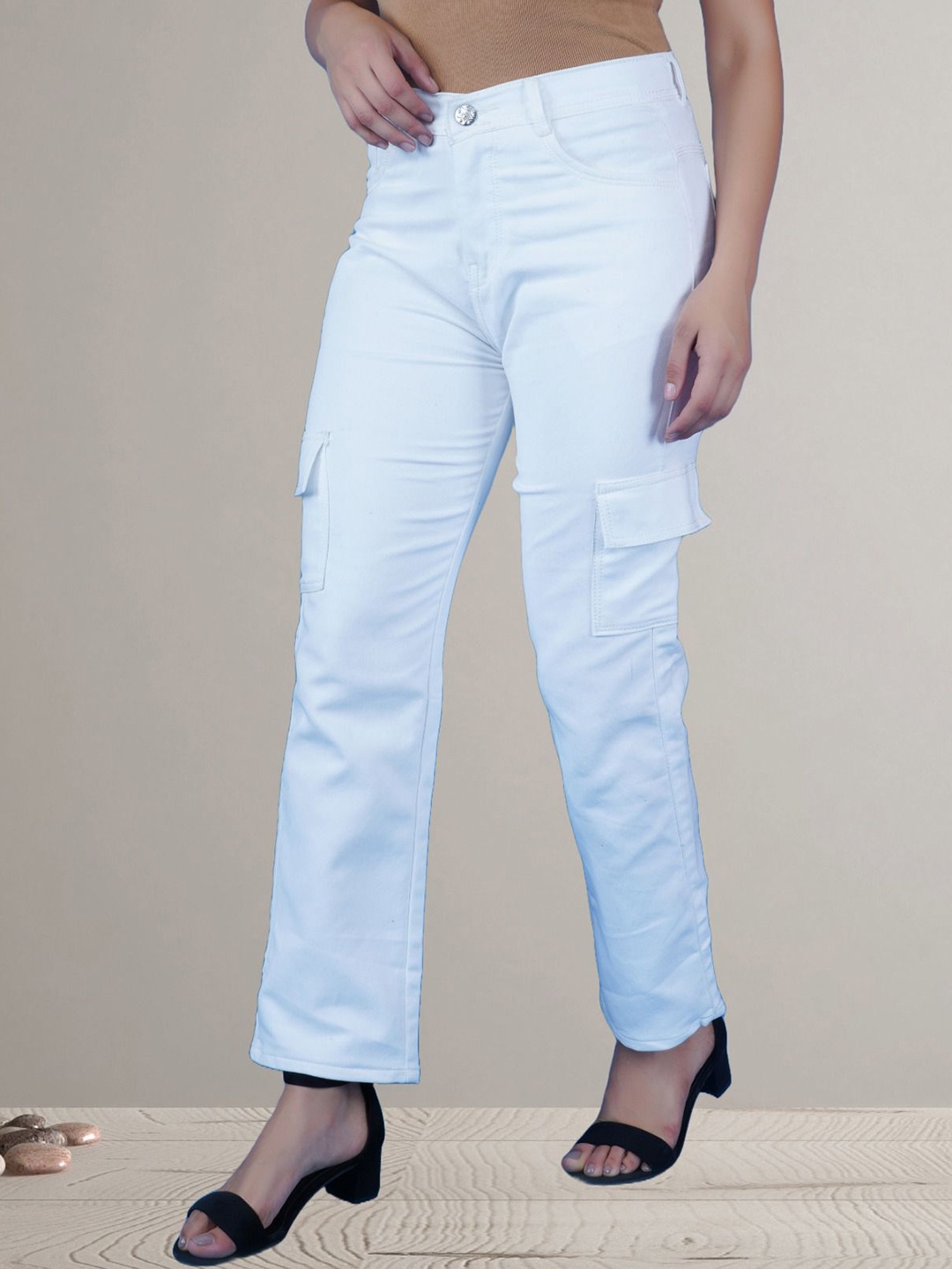 

LINARIA Women Cotton Mid-Rise Classic Slash Knee Jeans, White
