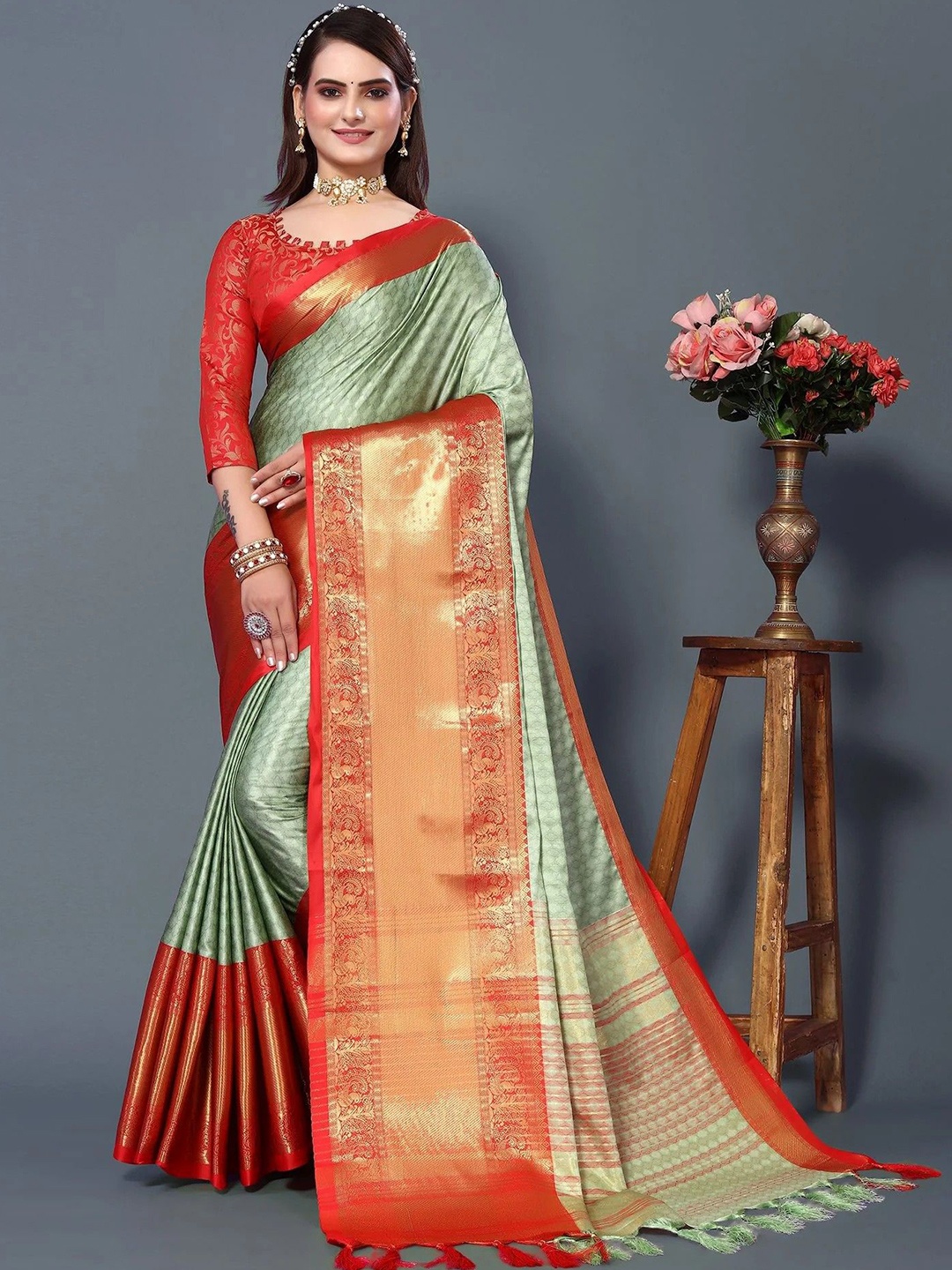

yourwish Woven Design Zari Narayan Peth Saree, Olive
