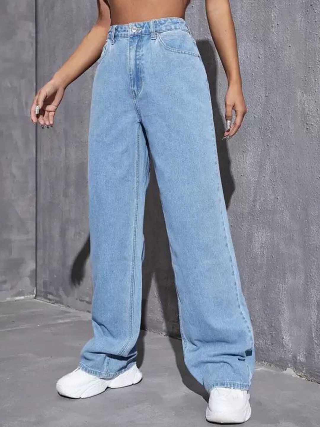 

LINARIA Women Cotton Classic Light Fade High-Rise Relaxed Fit Jeans, Blue
