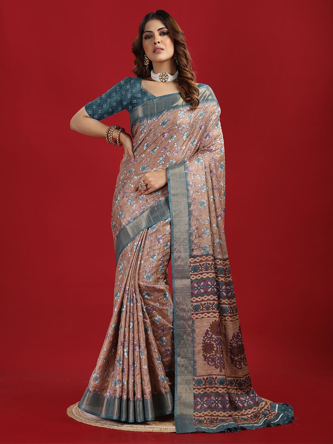 

VIRENDRA TEXTILES Floral Zari Saree, Turquoise blue
