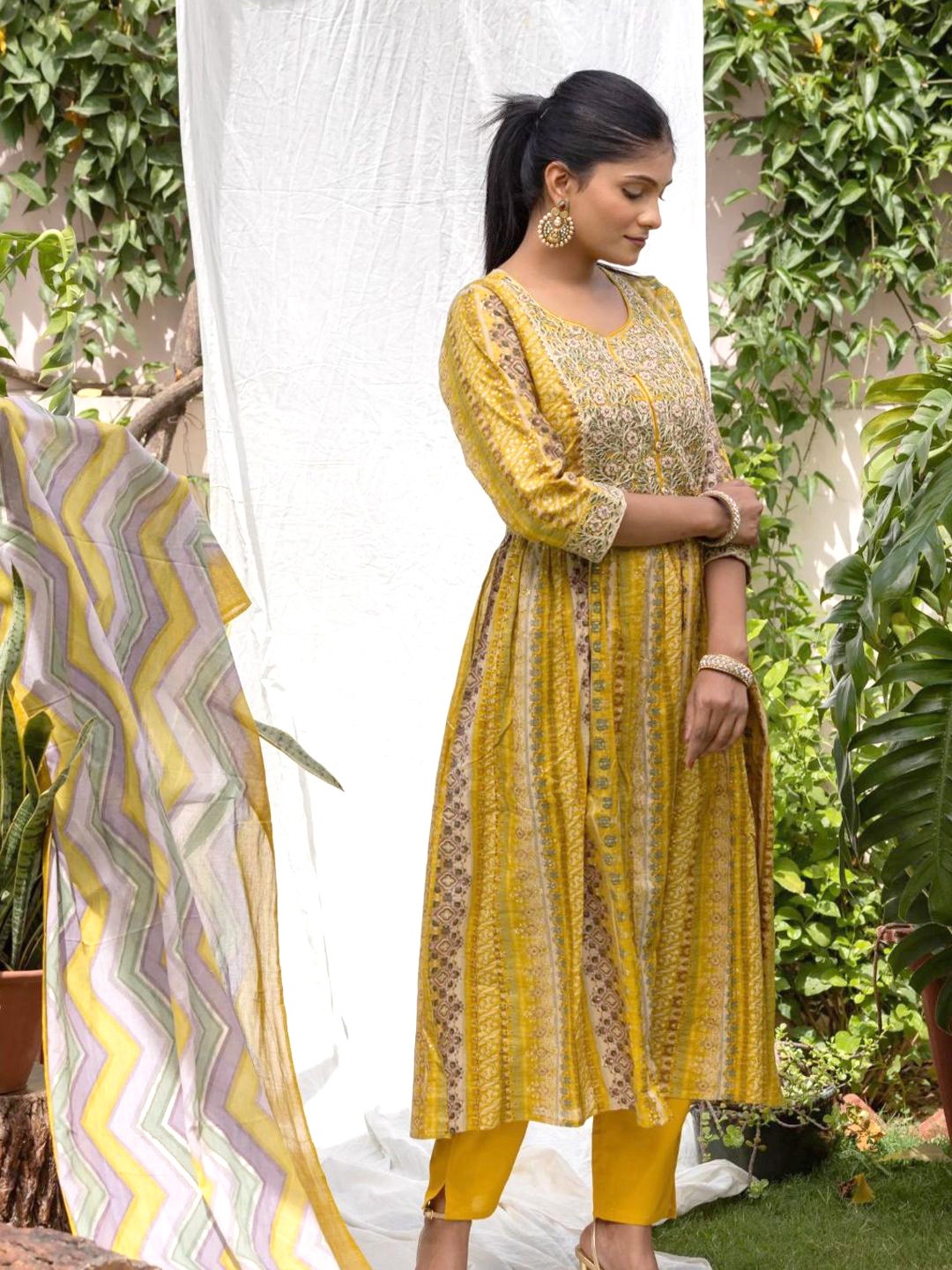 

27 Drapes Women Ethnic Motifs Printed Empire Gotta Patti Pure Cotton Kurta with Trousers, Yellow