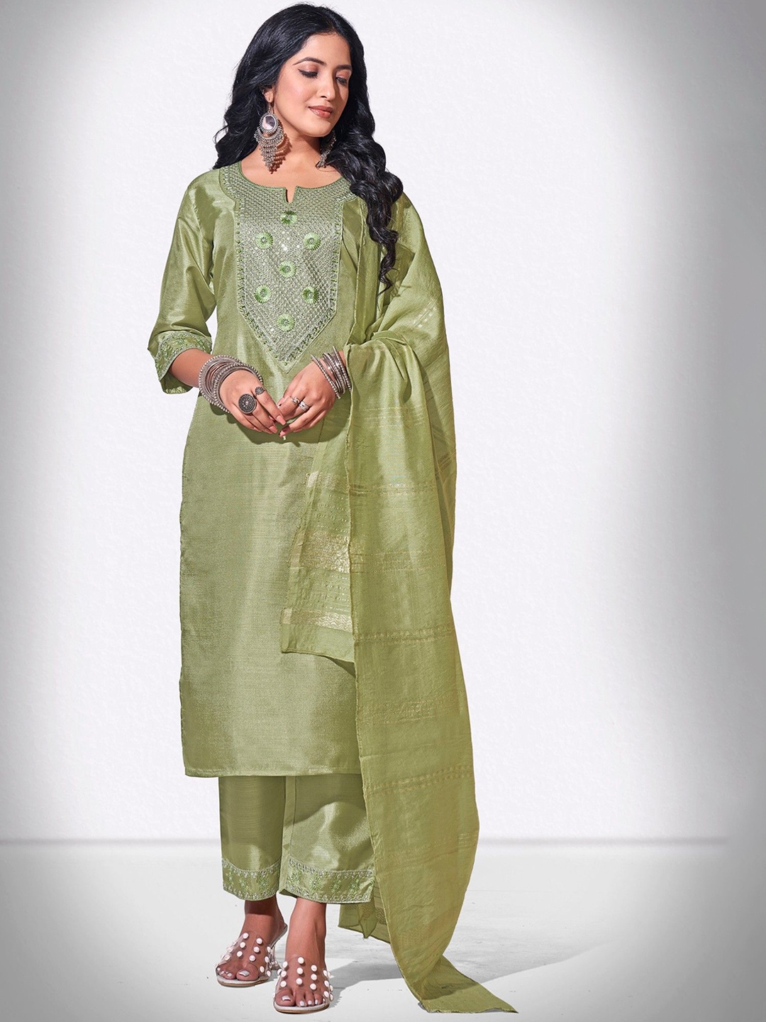 

SARVAGNA Yoke Design Straight Chanderi Silk Kurta With Trousers And Dupatta, Green