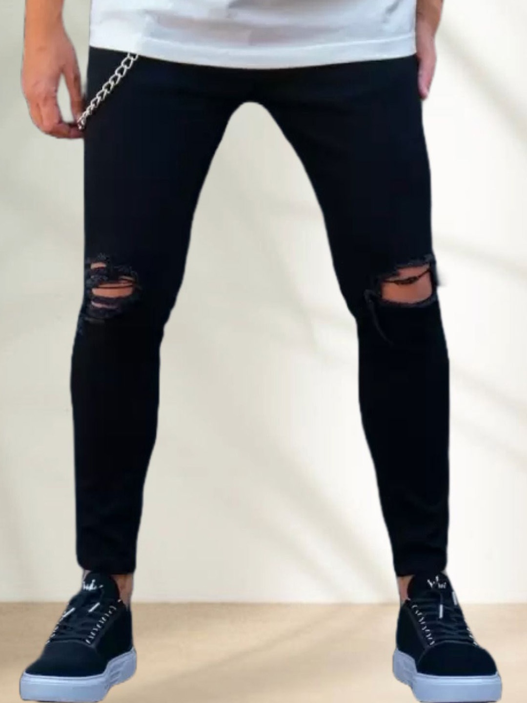 

LINARIA Men Classic Slim Fit Jeans, Black