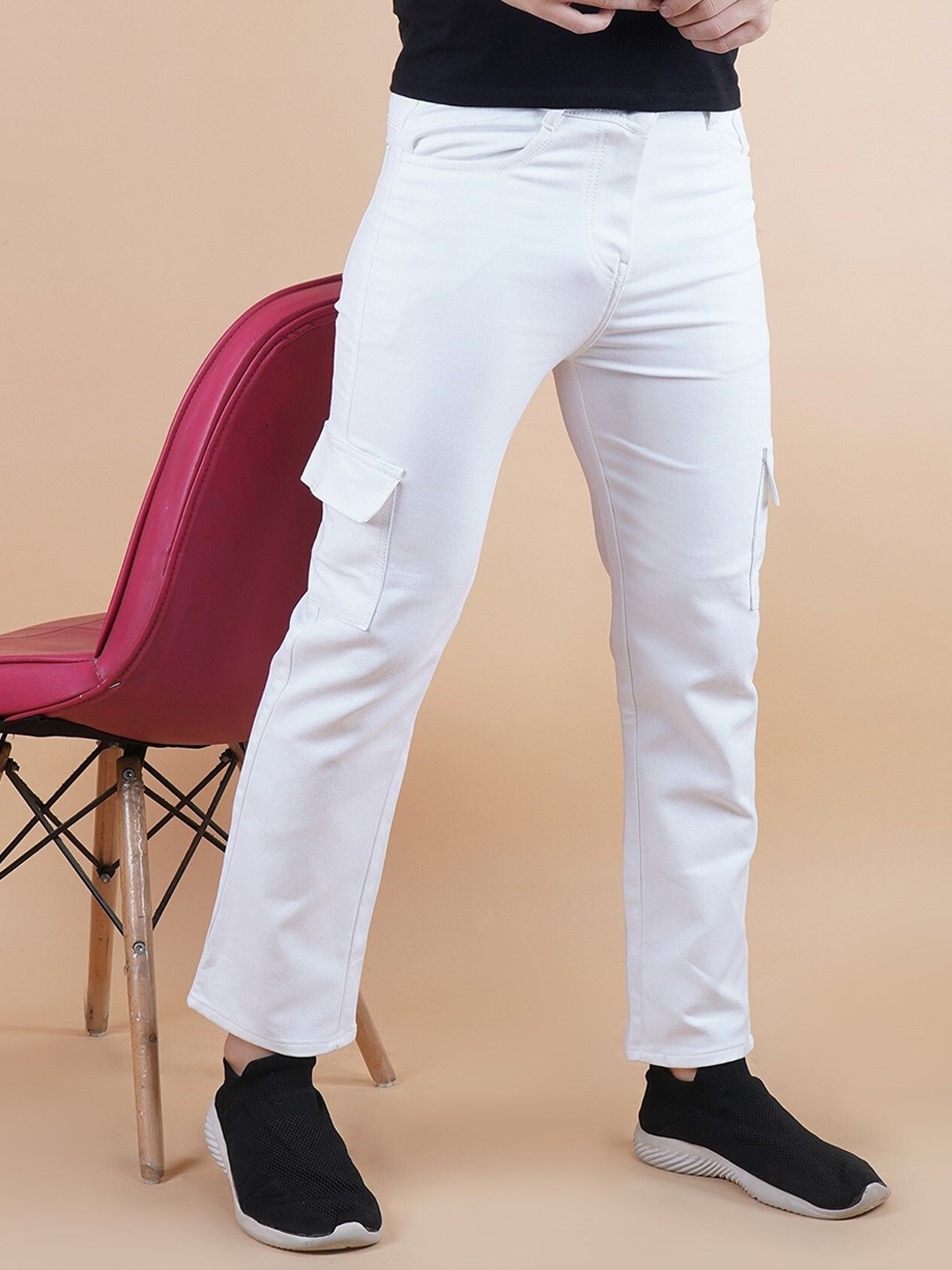 

LINARIA Men Classic Cotton Jogger Jeans, White