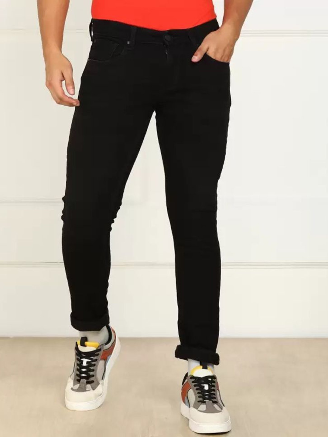 

LINARIA Men Classic Skinny Fit Jeans, Black