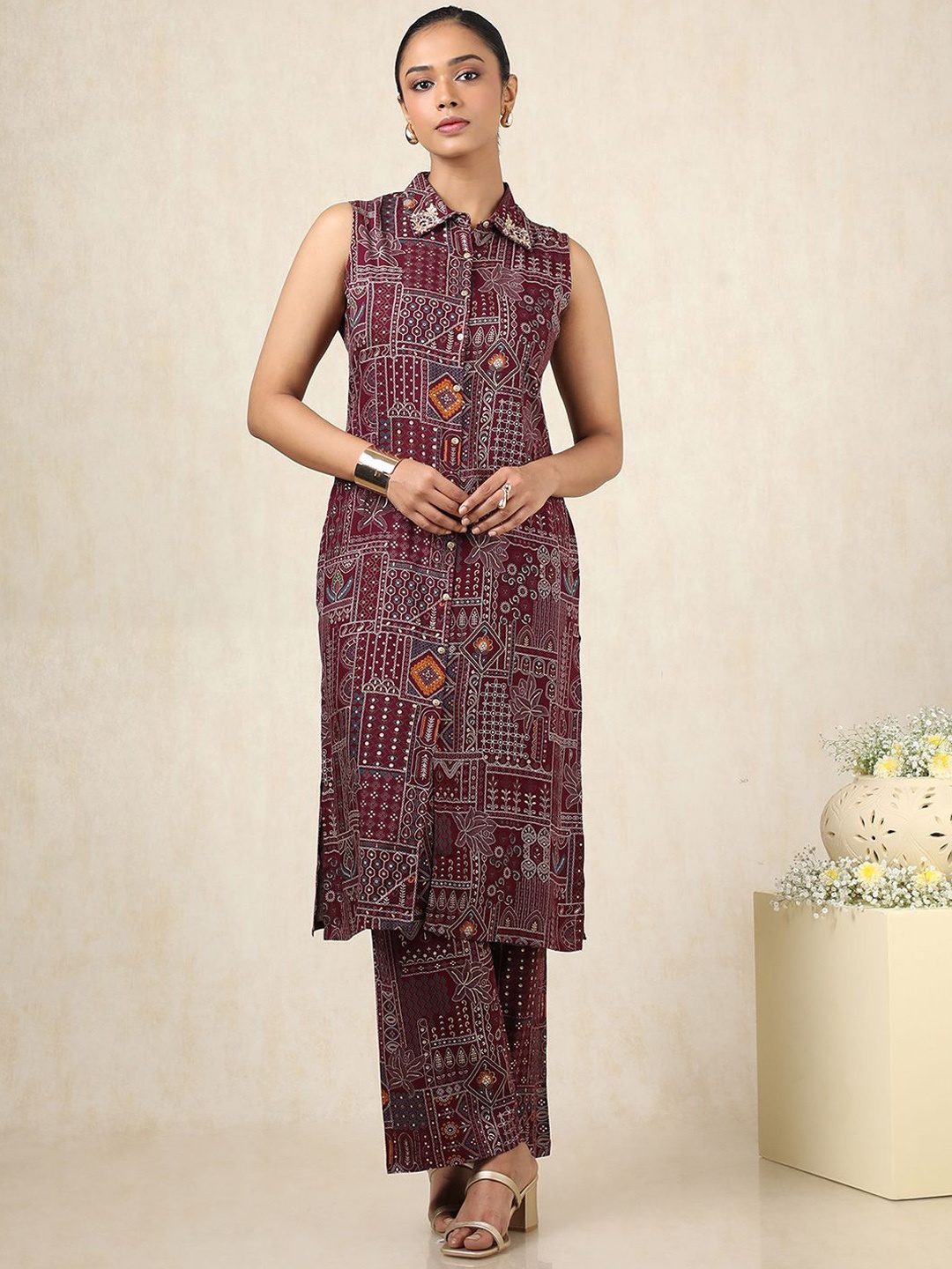 

Soch Ethnic Motifs Printed Sequinned Shirt Collar Sleeveless Straight Kurta With Palazzos, Maroon
