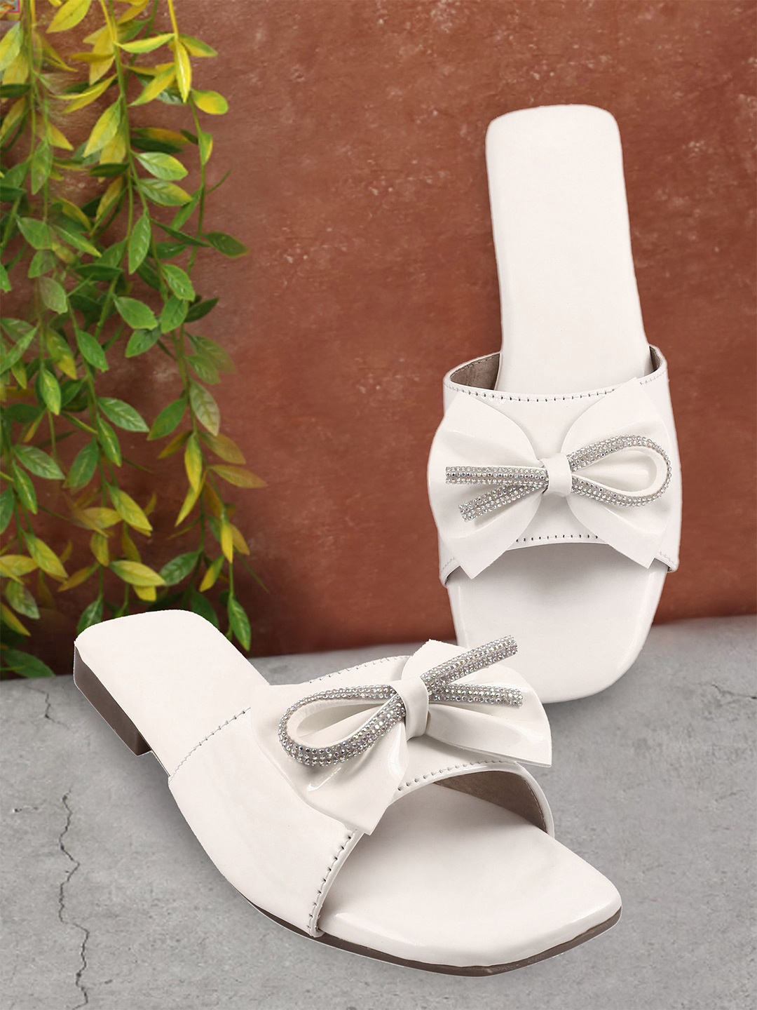 

Bohekant Women Embellished Open Toe Flats, White