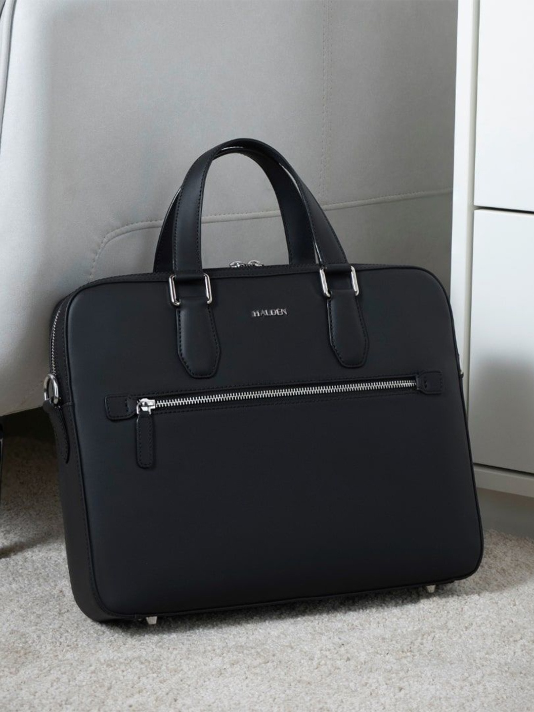 

HALDEN Unisex Leather Laptop Bag, Black