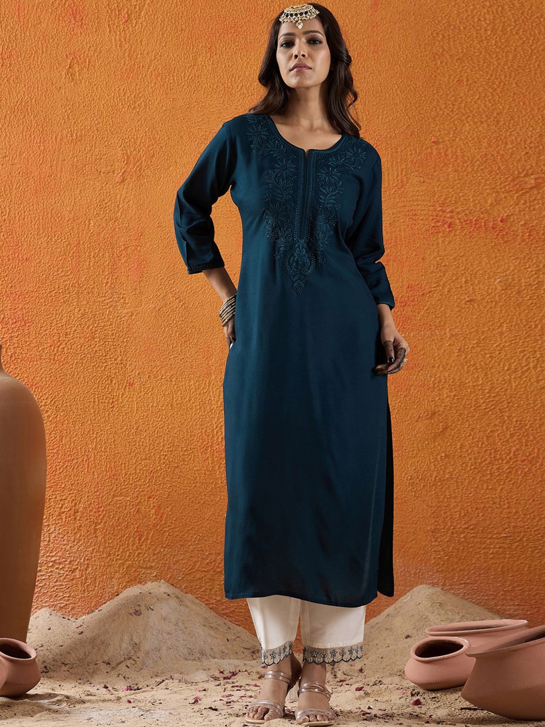 

Indo Era Floral Yoke Design Notch Neck Thread Work Kurta, Teal