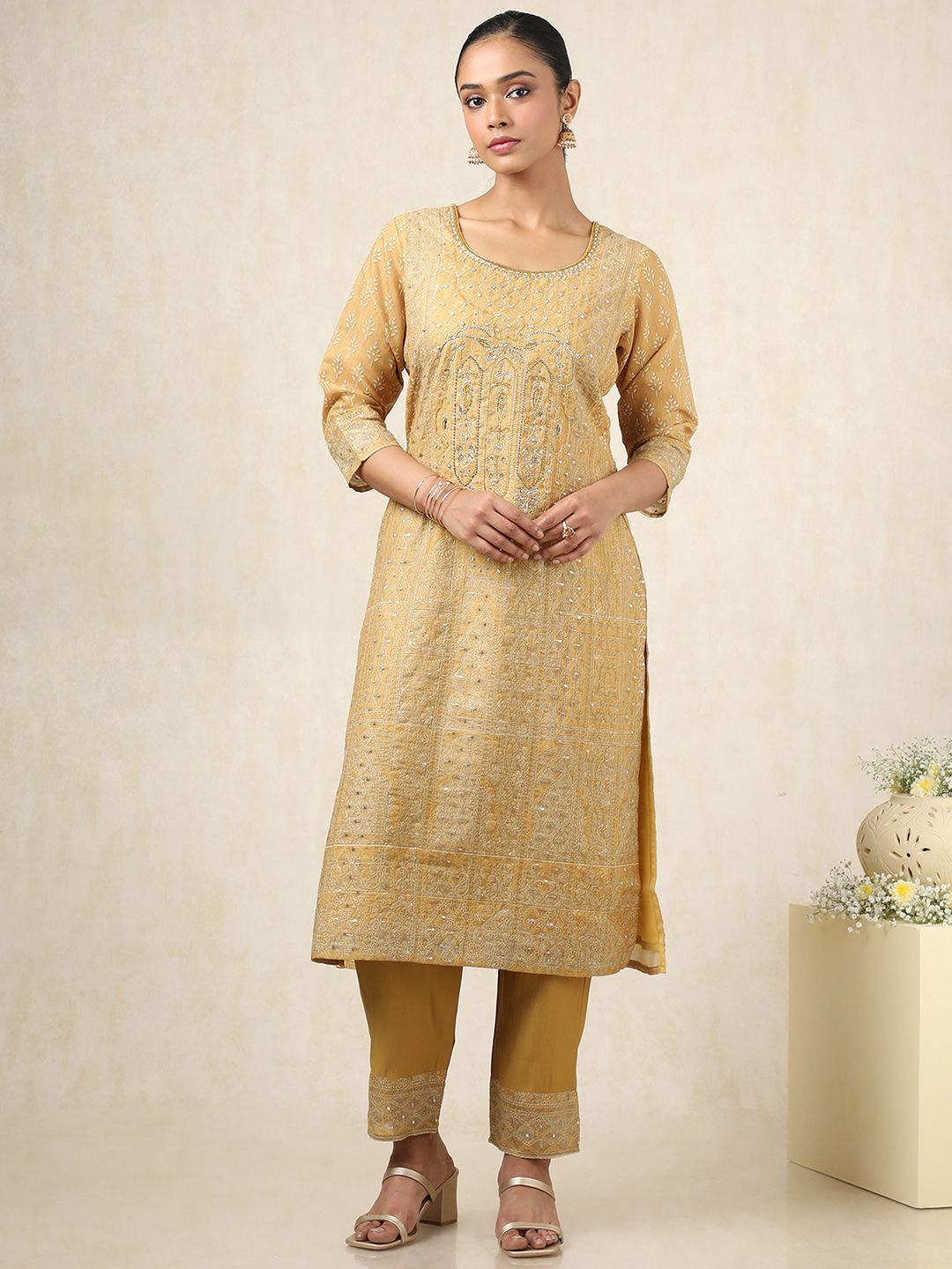 

Soch Floral Printed Beads And Stones Chanderi Silk Straight Kurta With Trousers, Beige