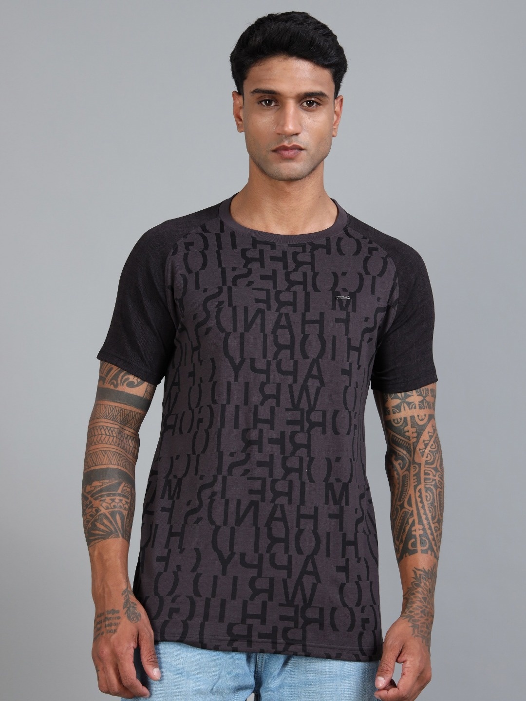 

BLUE ARC Men T-shirt, Black