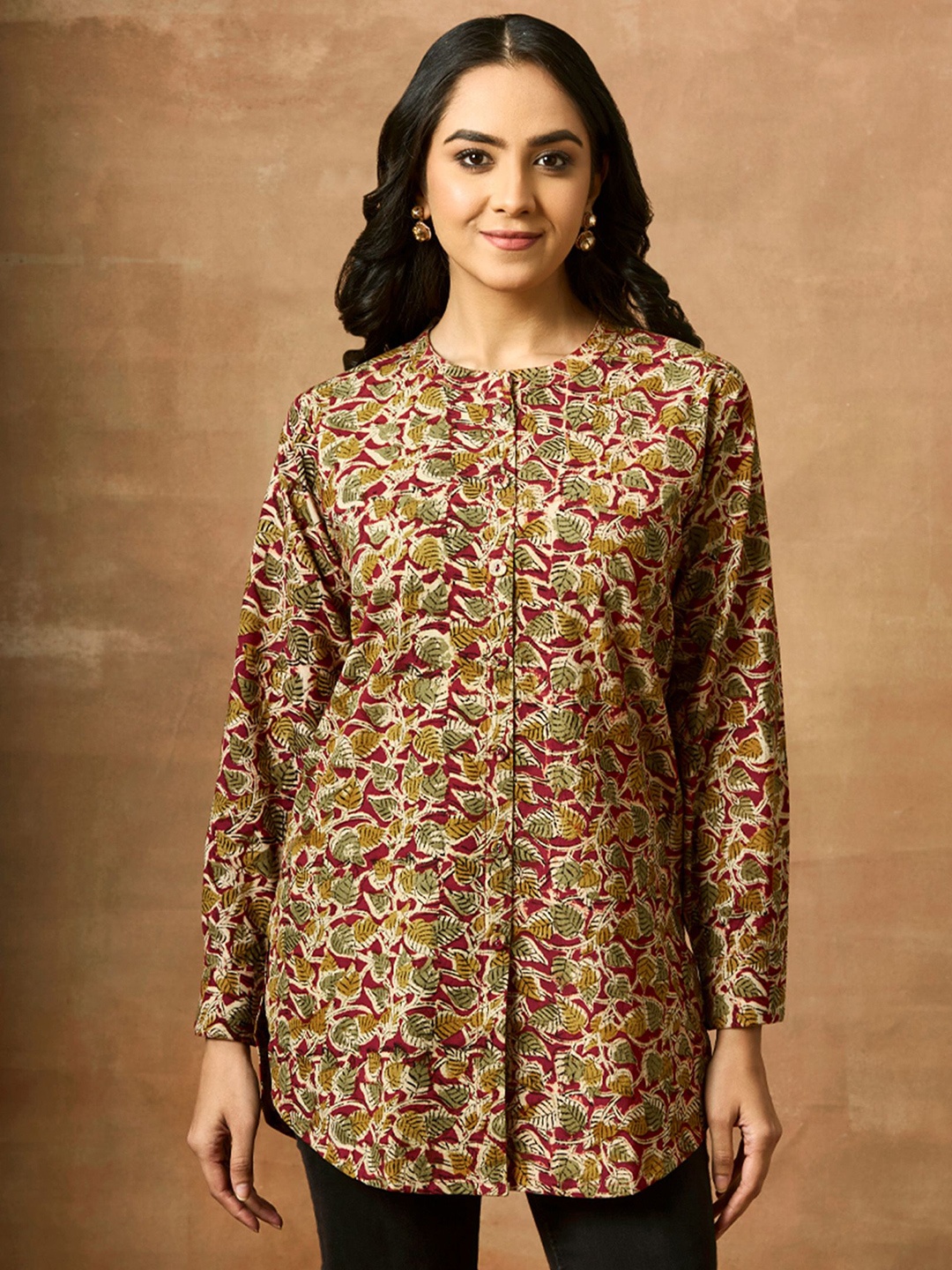 

Women Plus Pure Cotton Kalamkari Short Kurti, Red