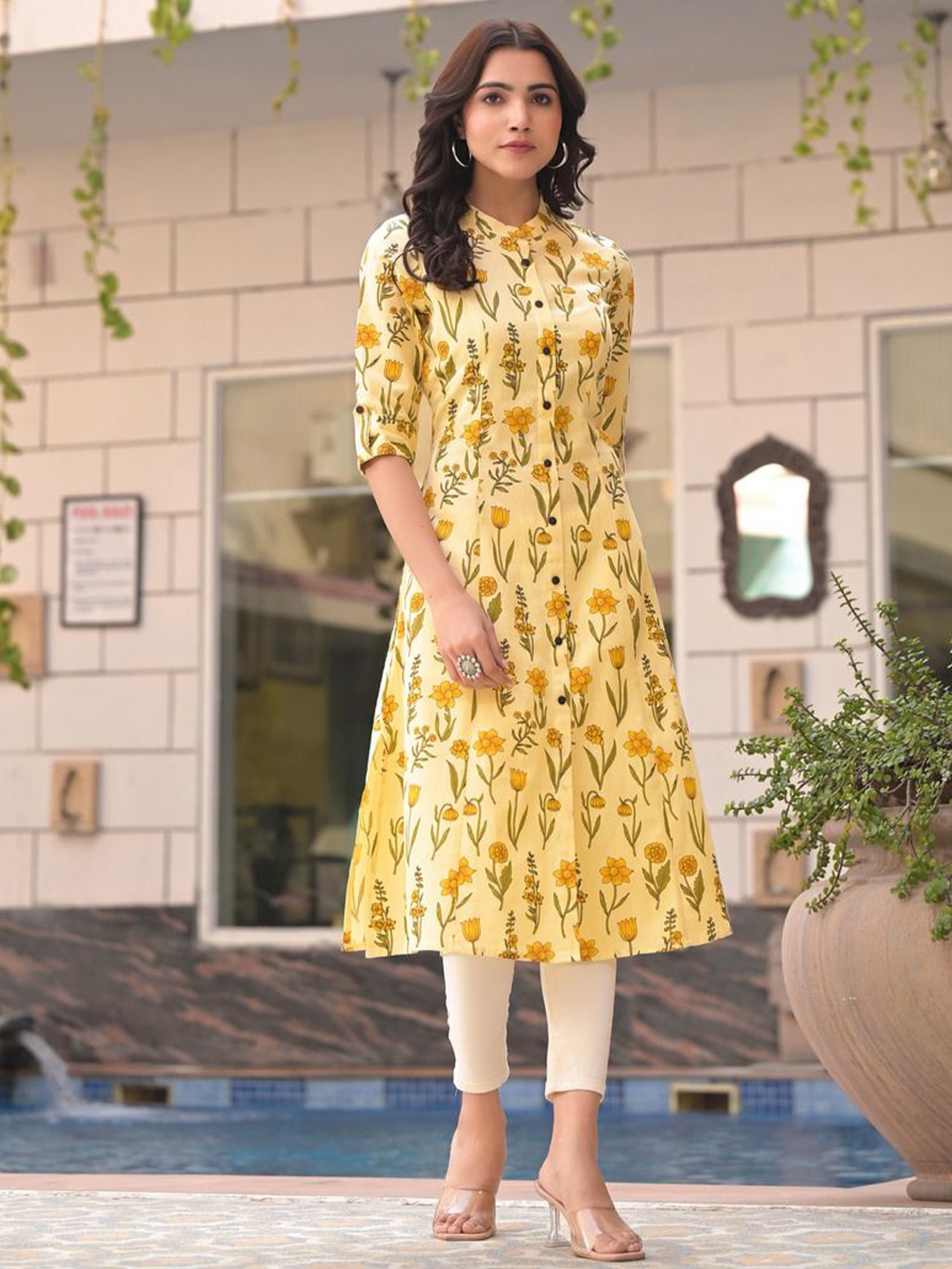 

Pahiya Women Pure Cotton Floral Printed Mandarin Collar Front Slit Ethnic A-Line Kurta, Yellow