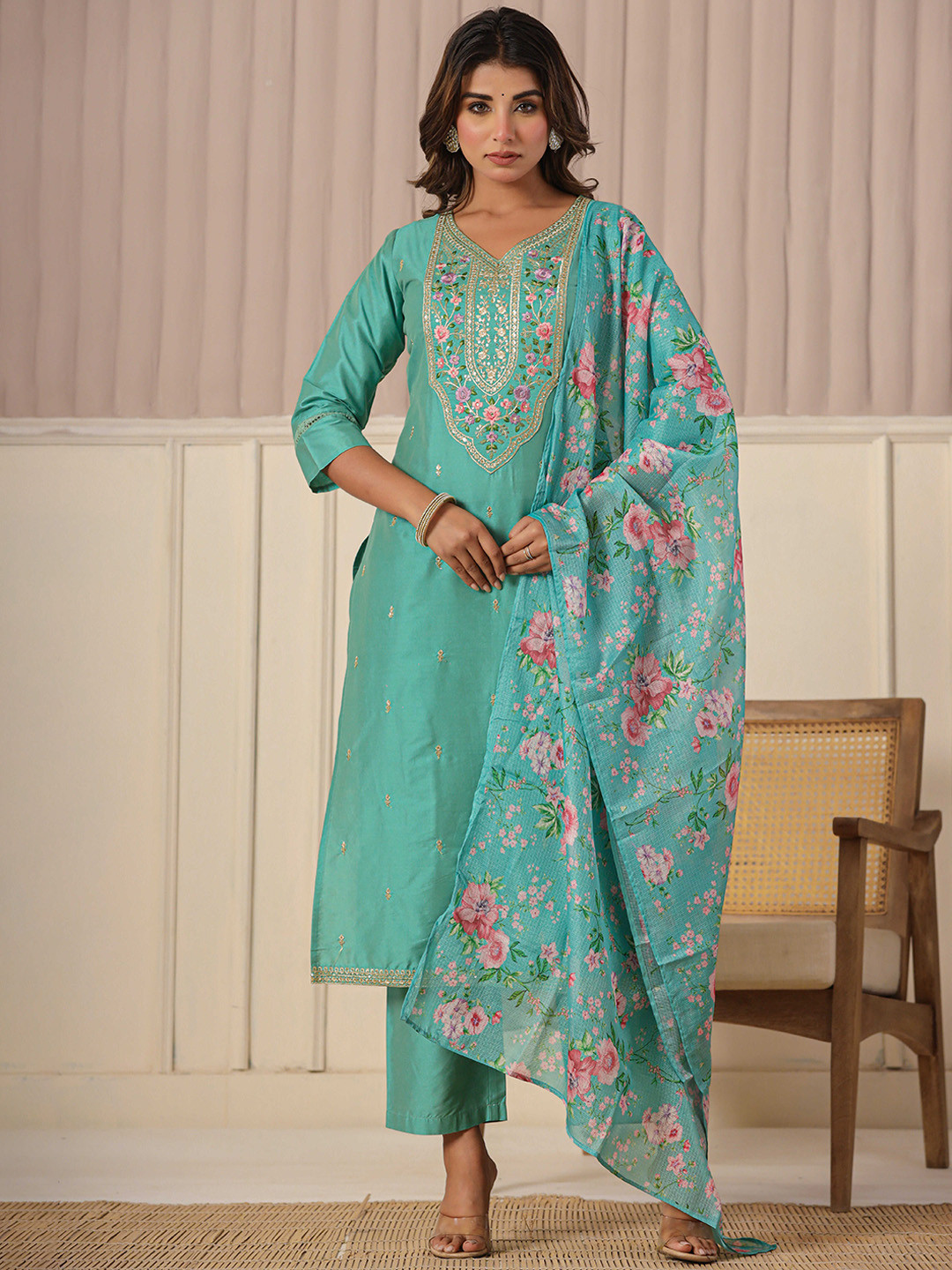 

SUAAC Floral Embroidered Thread Work Straight Kurta With Trousers & Dupatta, Blue
