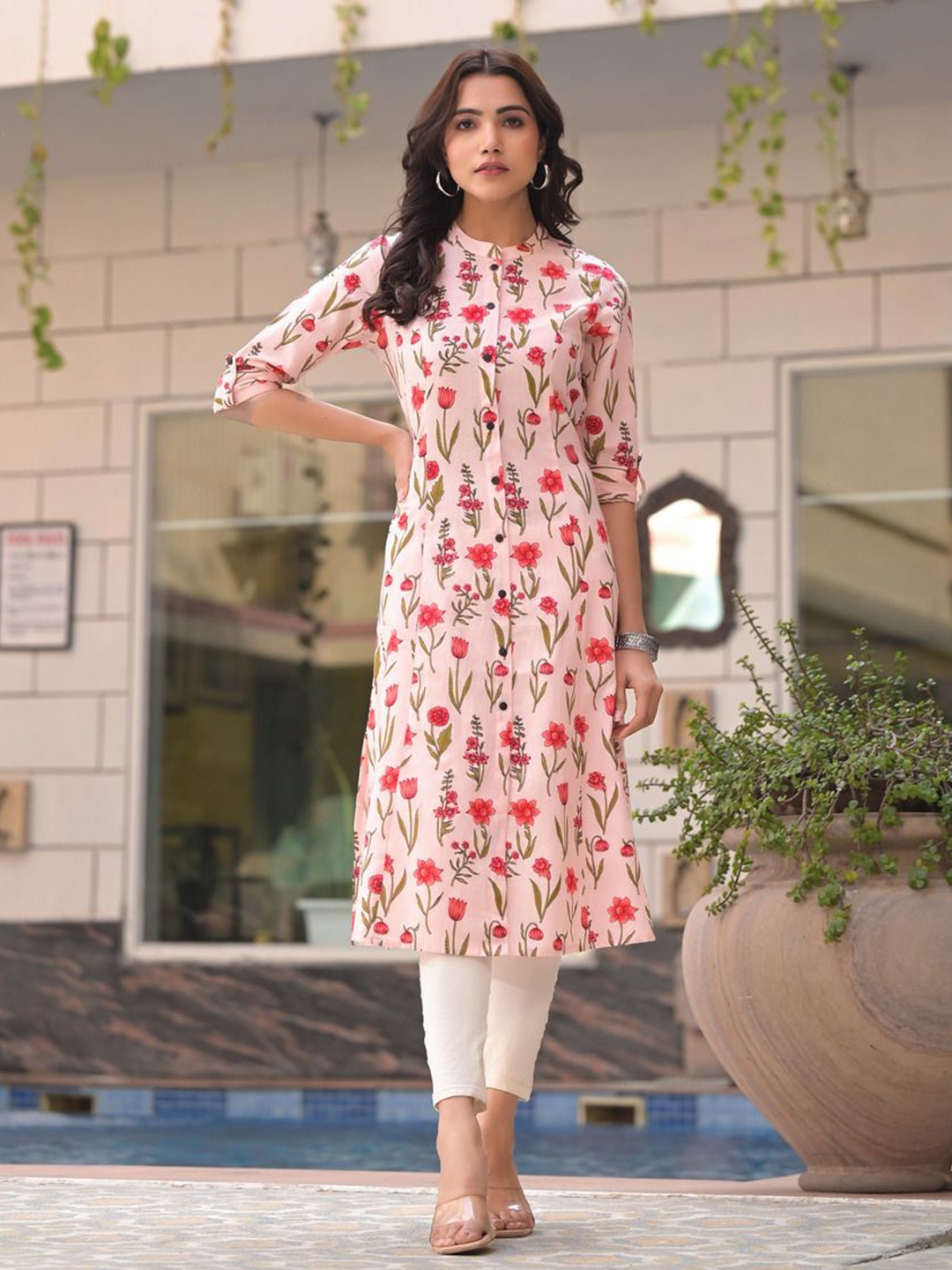

Pahiya Floral Printed Mandarin Collar Pure Cotton A-Line Kurtas, Pink
