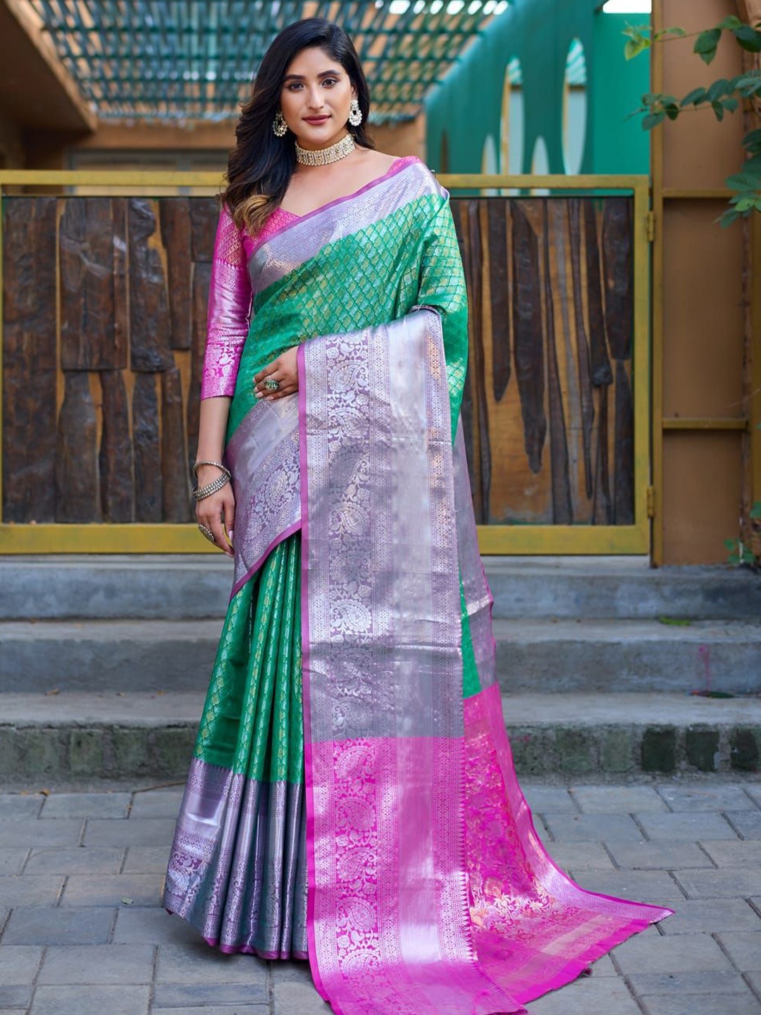 

House of Pataudi Woven Design Saree With Blouse, Green