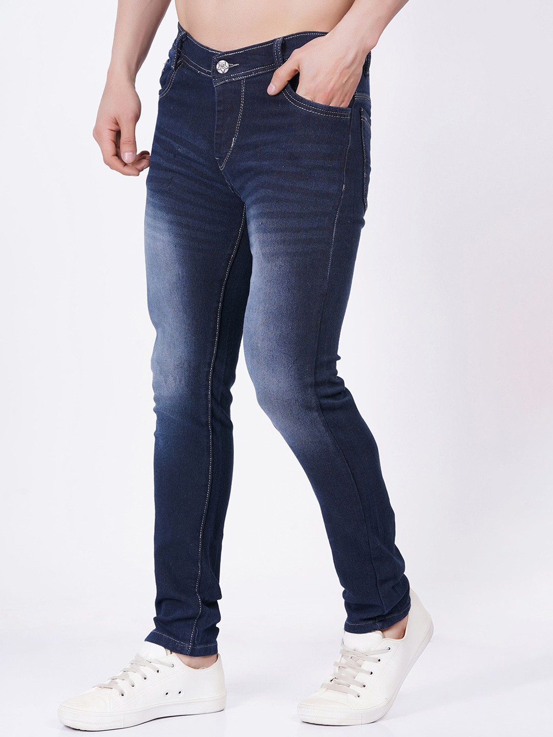 

LINARIA Men Classic Slim Fit Light Fade Mid-Rise Jeans, Blue