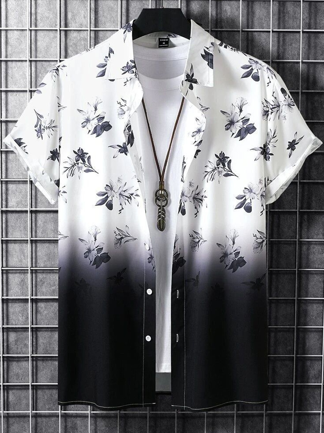 

Metronaut Men Regular Fit Spread Collar Floral Printed Elastane Casual Shirt, Black