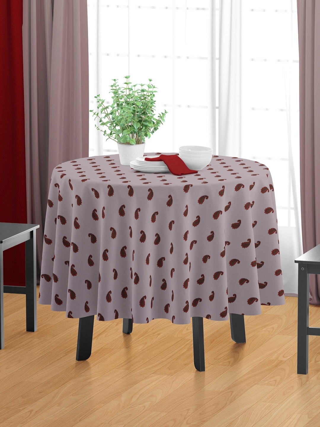 

HOME COLORS.IN Red Printed 4-Seater 1.53 m x 1.53 m Cotton Table Cover