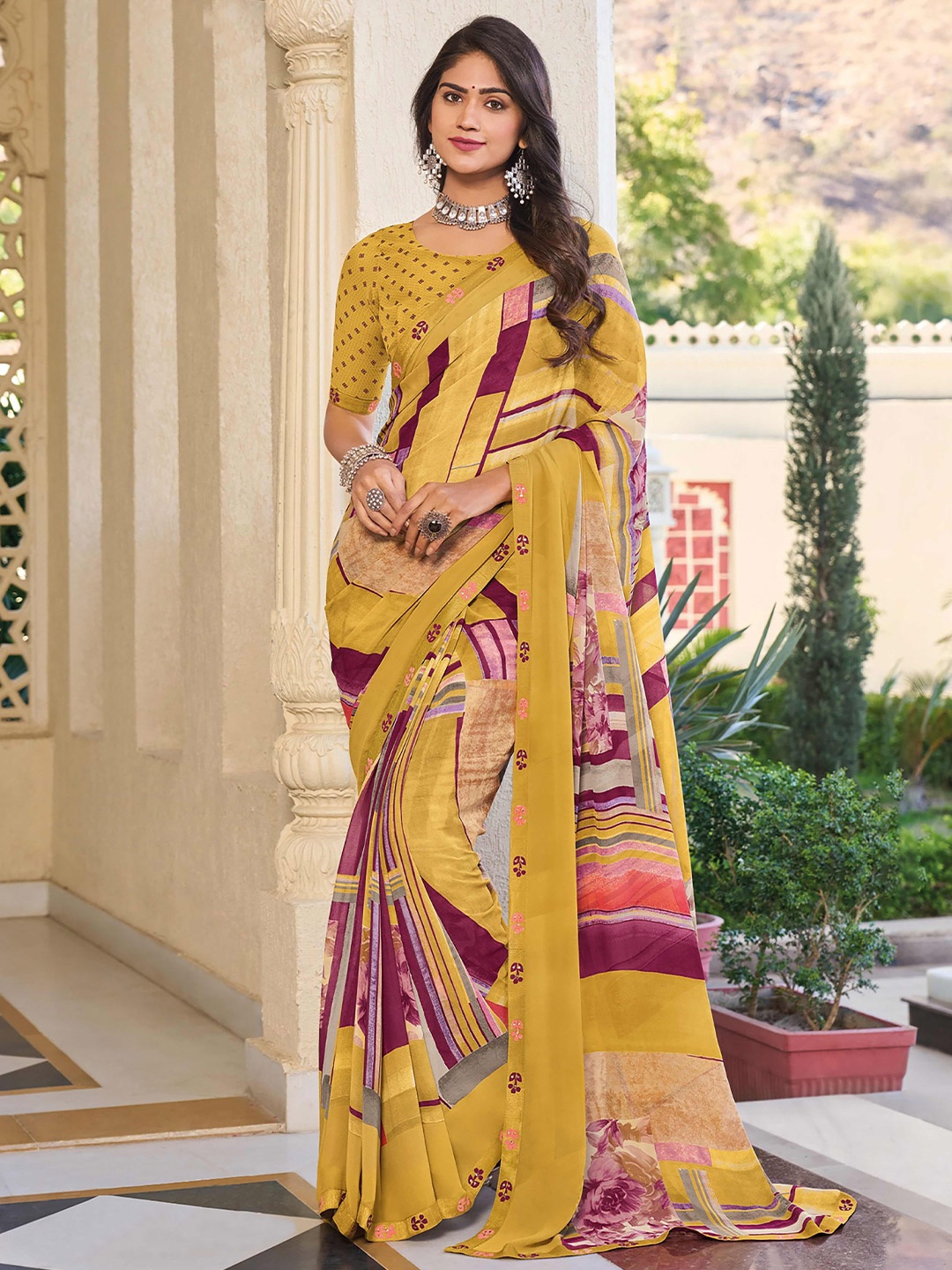 

Laxmipati Printed Saree, Mustard