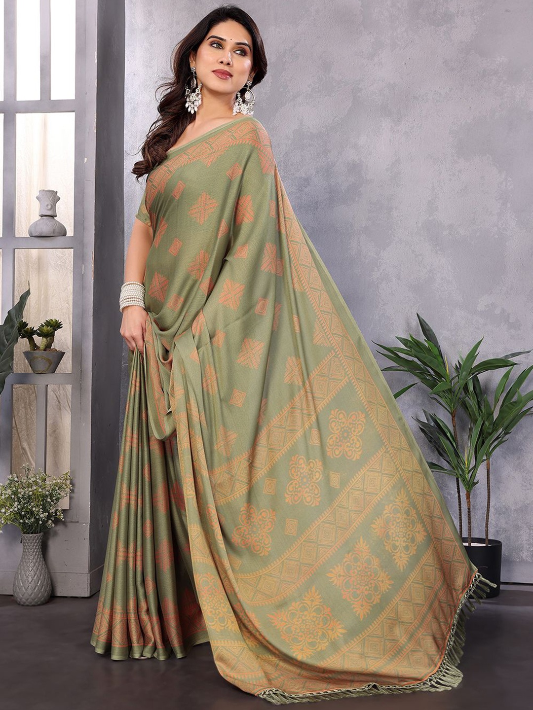 

FABMORA Block Print Saree, Green