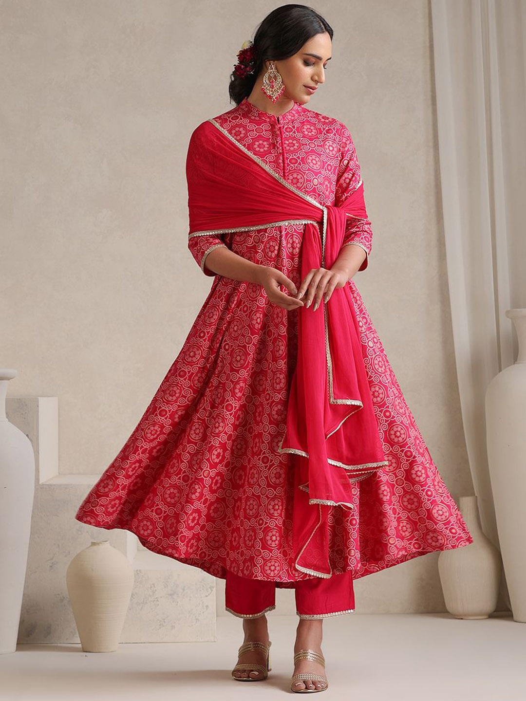 

Khushal K Bandhani Printed Mandarin Collar Panelled Anarkali Kurta With Trouser & Dupatta, Pink