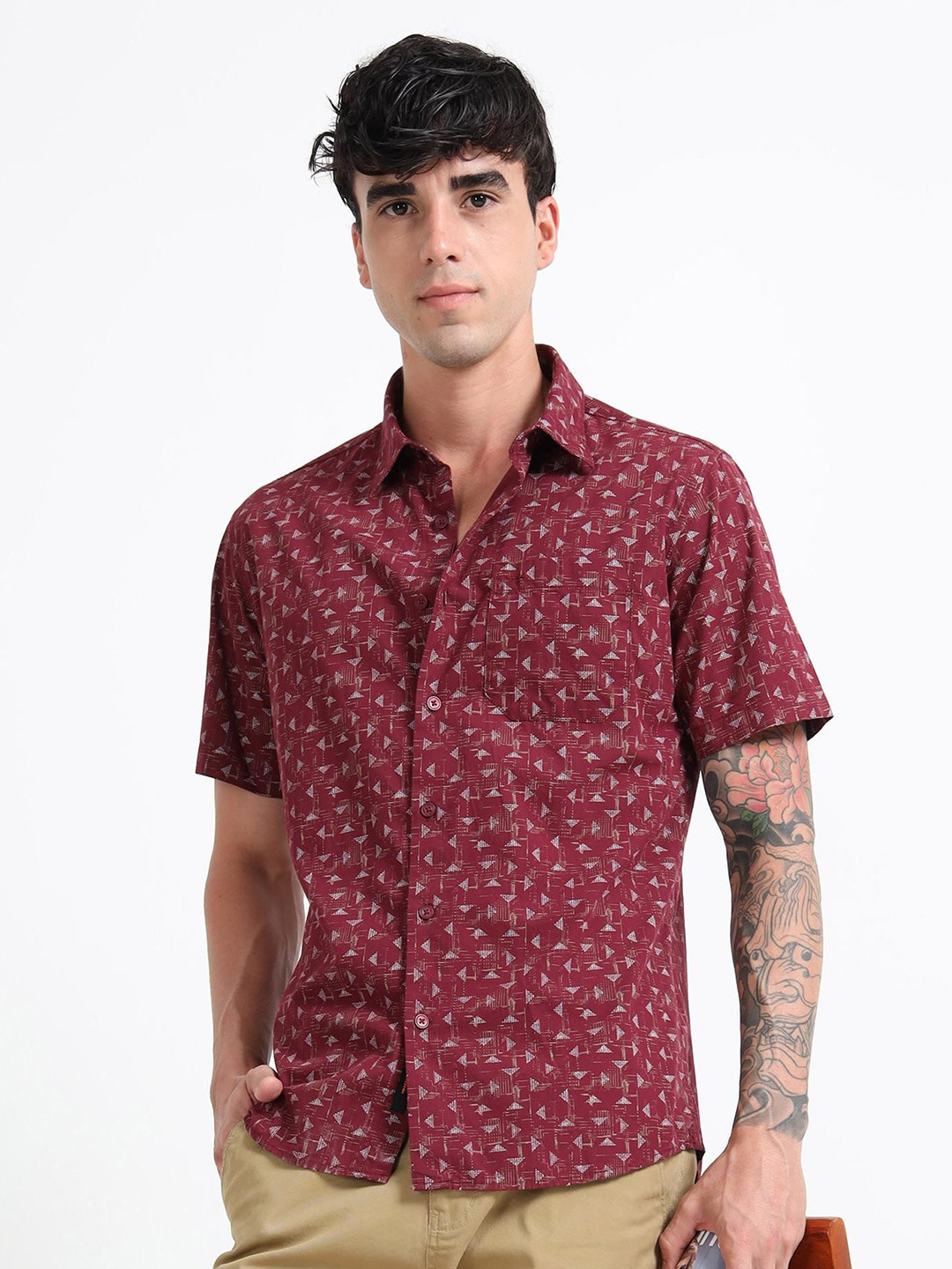 

RIGS AND RAGS Men Premium Fit Spread Collar Geometric Printed Cotton Casual Shirt, Red