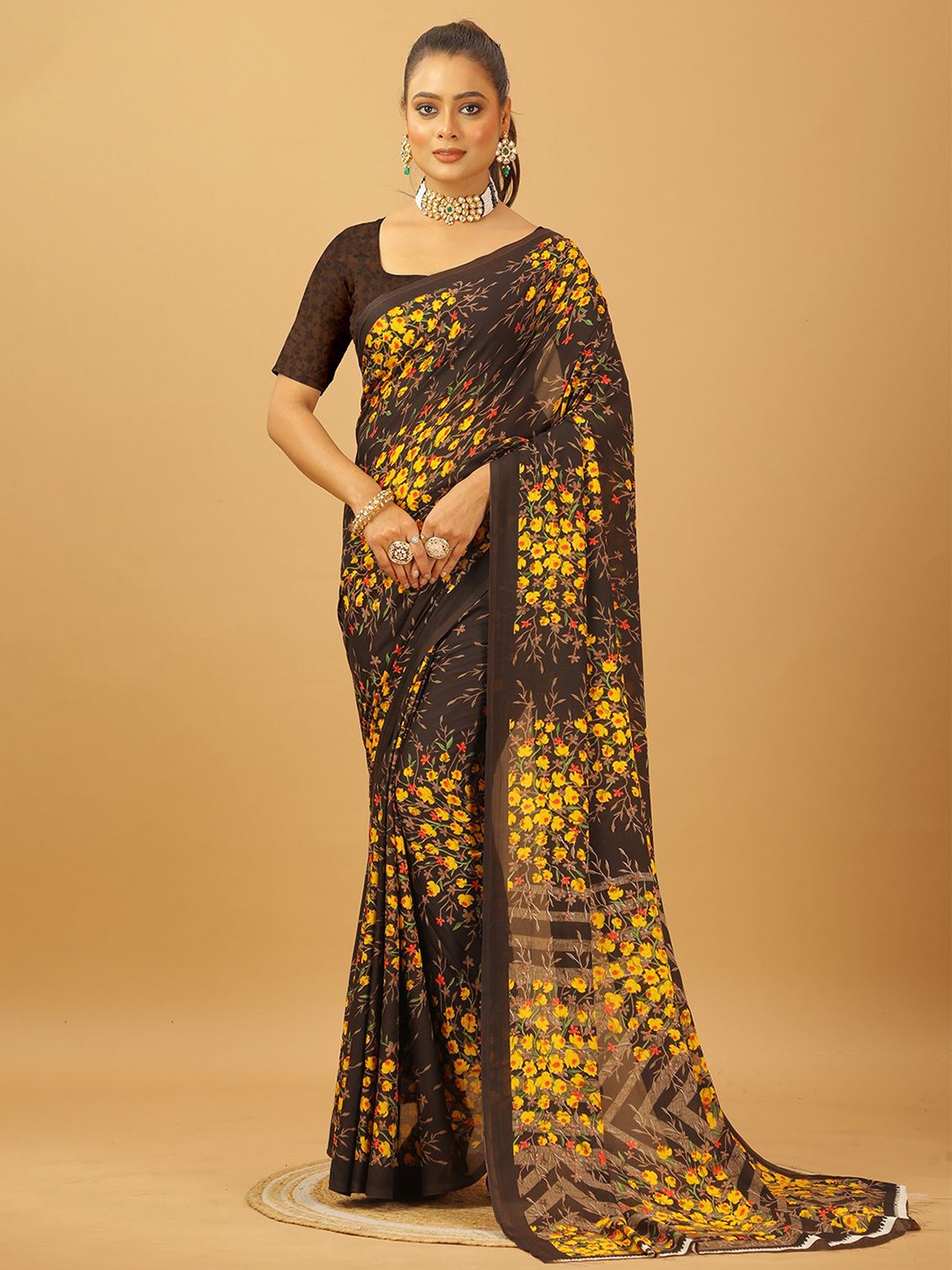 

VIRENDRA TEXTILES Floral Printed Pure Georgette Saree, Coffee brown