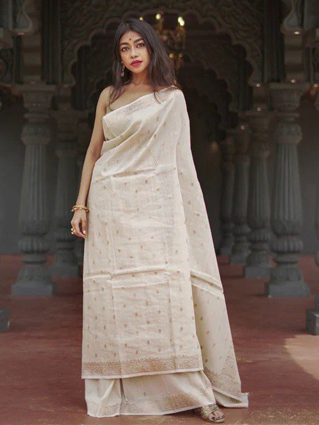 

HERE&NOW Ethnic Motifs Woven Design Zari Banarasi Saree, Cream