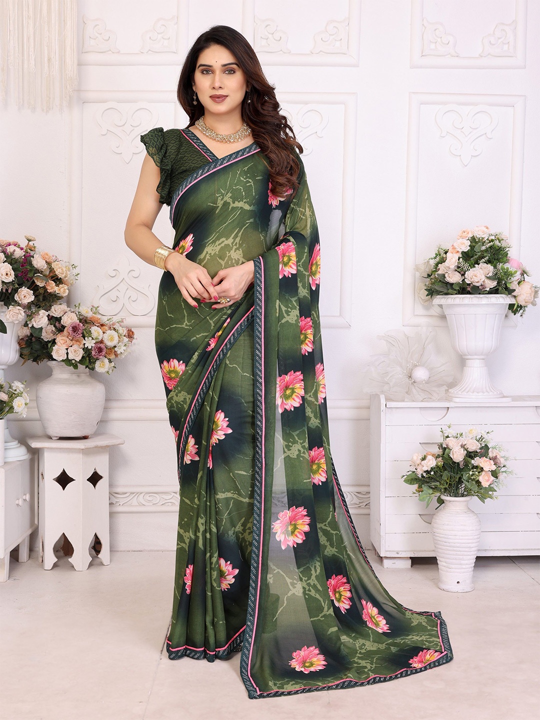 

Nirmohi Fashion Floral Printed Saree, Green