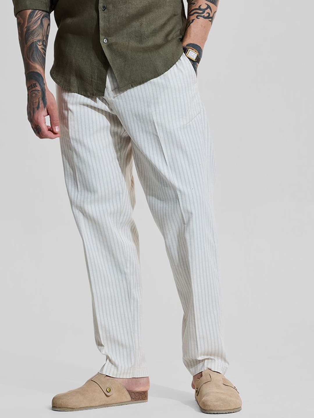 

Snitch Men Striped Regular Fit Mid-Rise Regular Trousers, White